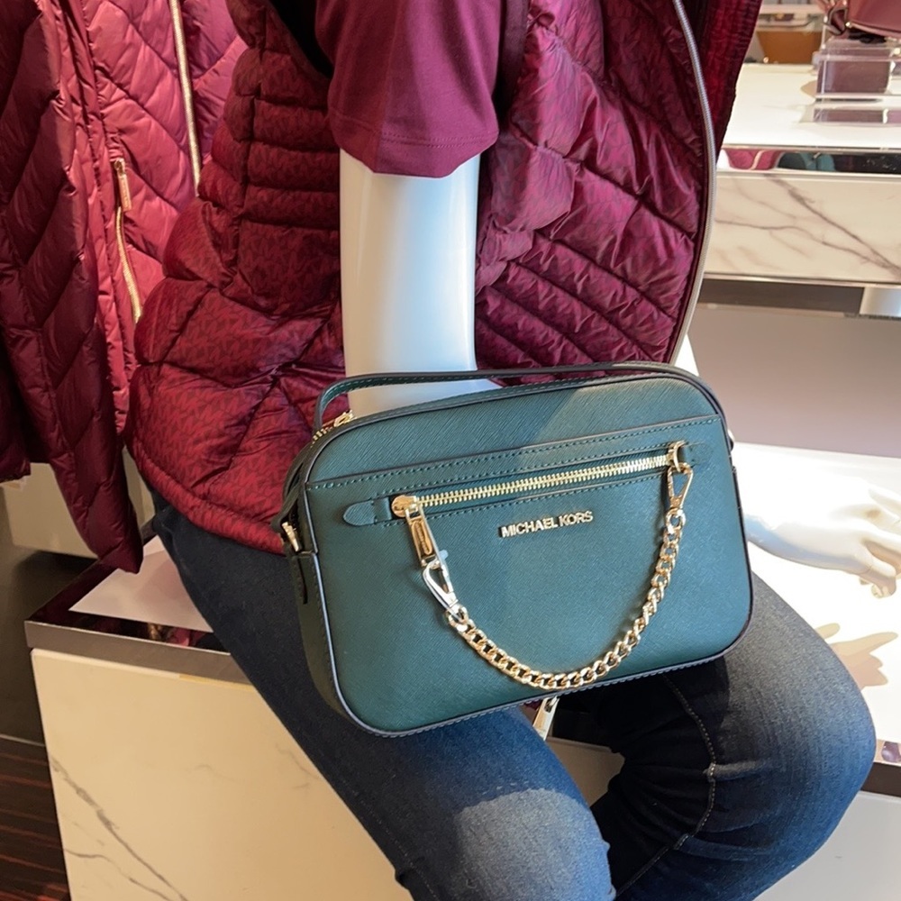 COPY - Michael Kors Jet Set Item Large East West Zip Chain Powder Blush Crossbo… - Picture 12 of 14